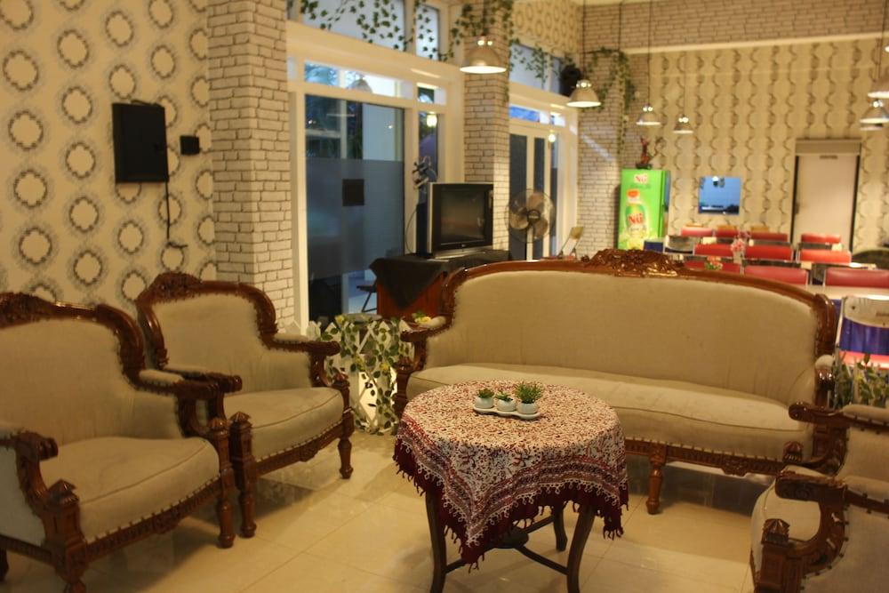 Hotel Satya Graha 3*