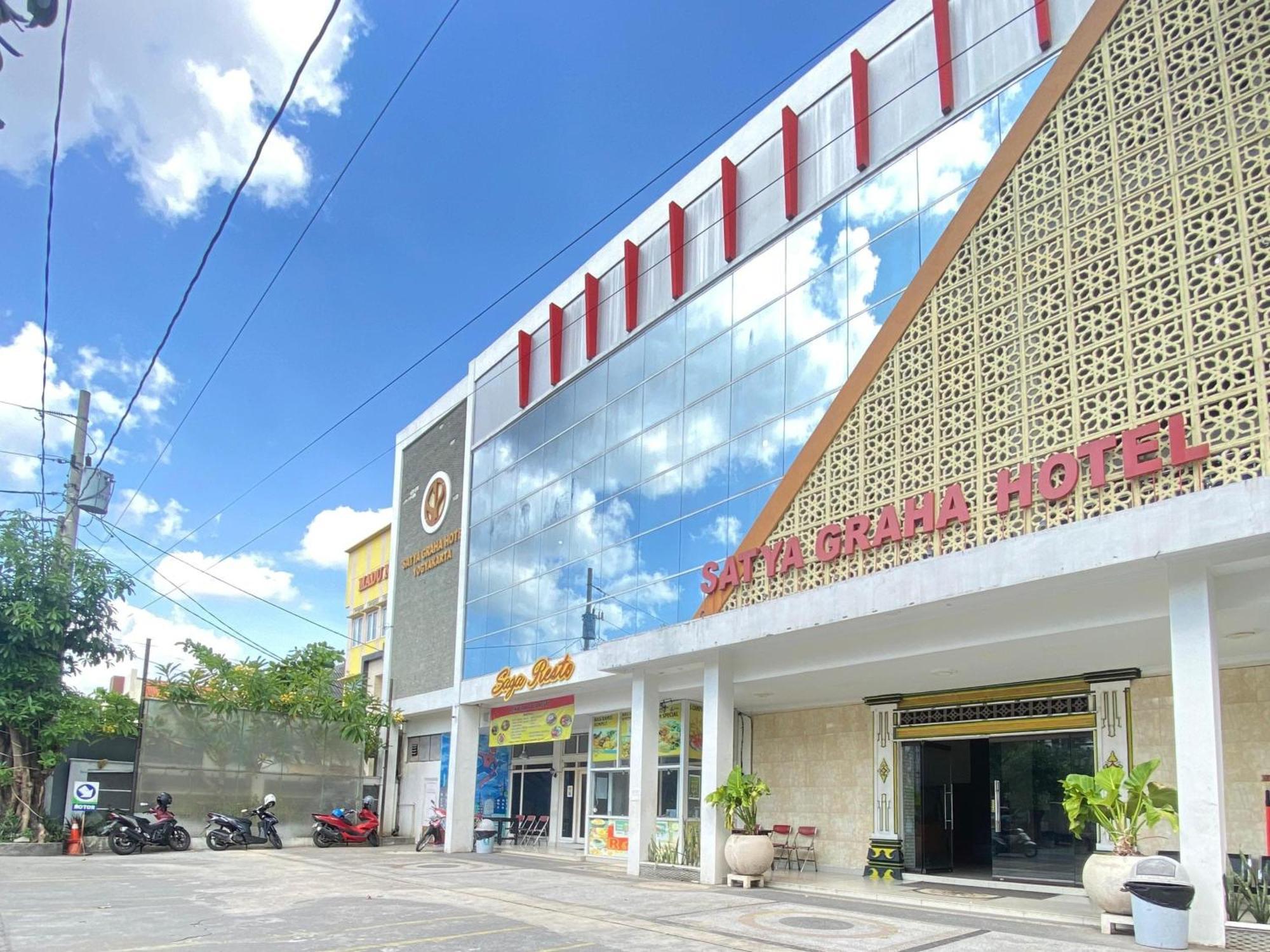 Hotel Satya Graha 3*