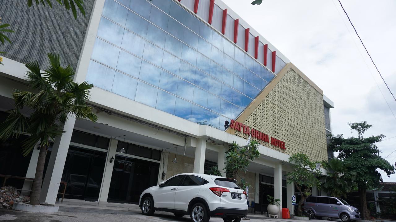 Satya Graha 3*